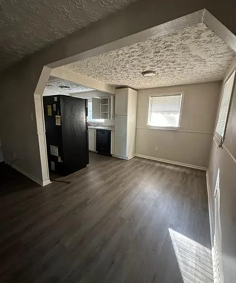 Livingroom looking into Kitchen