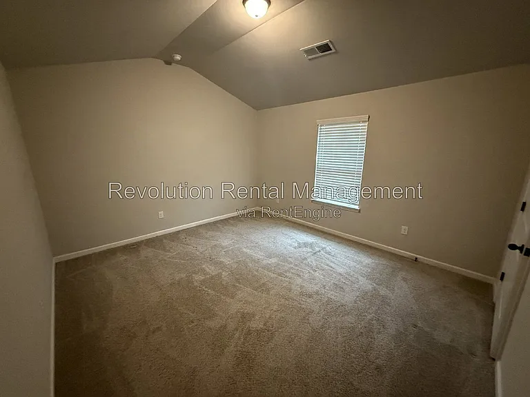 1009 Fable Ln — Photo 12
