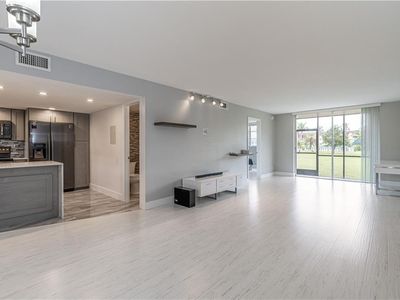 9720 S Hollybrook Lake Dr #106, Pembroke Pines, FL, 33025
