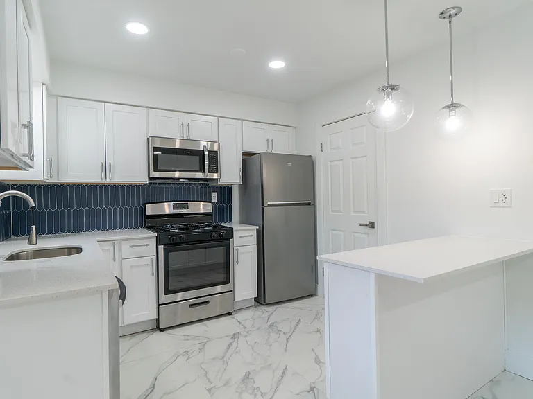 520 Adams Ln #2 — Photo 16