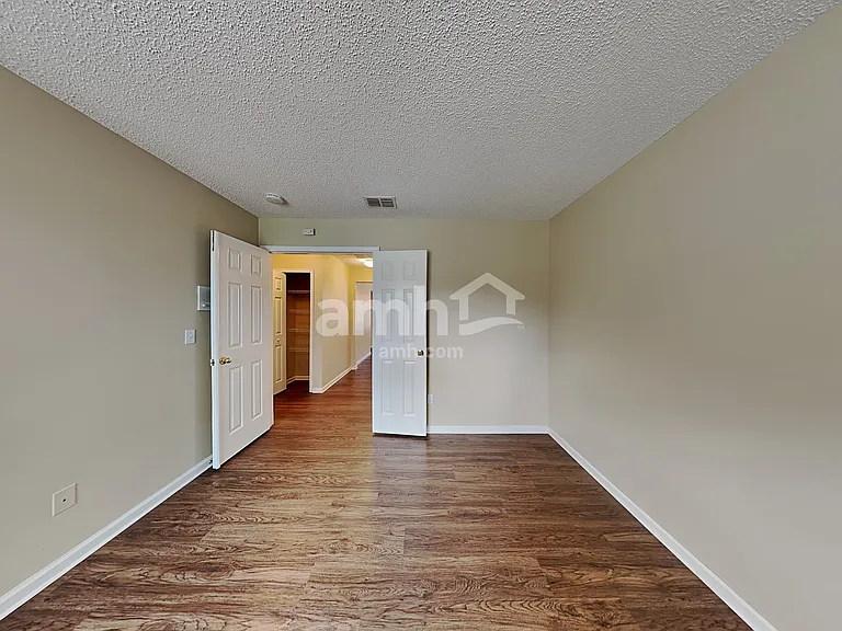 3353 Chapel Ct — Photo 15