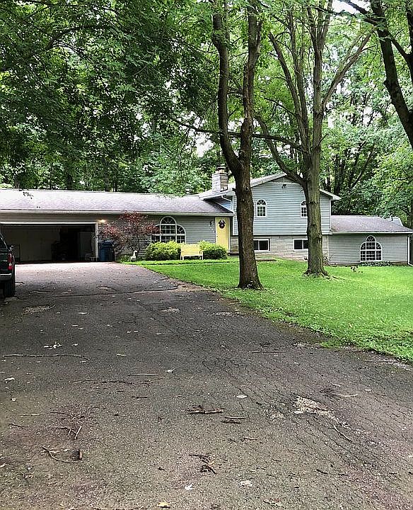 2nd image of 2780 E Eastridge Dr