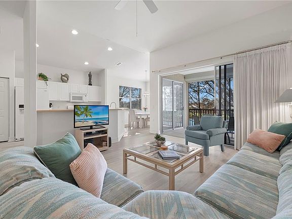 5th image of 21770 Southern Hills DR #201