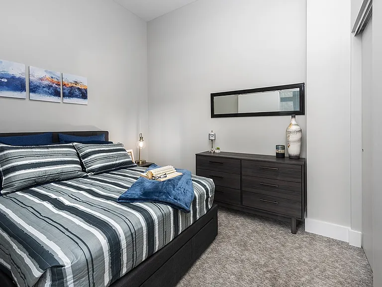 Residences at Delmar Divine — Photo 13
