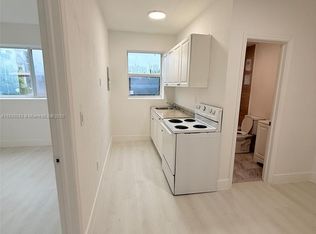 871 SW 3rd St APT 32, Miami, FL 33130