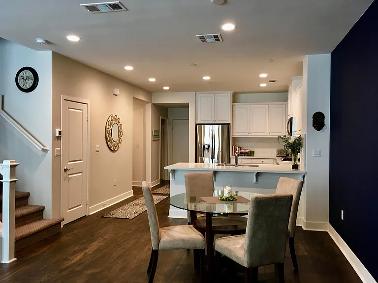 Great room facing kitchen