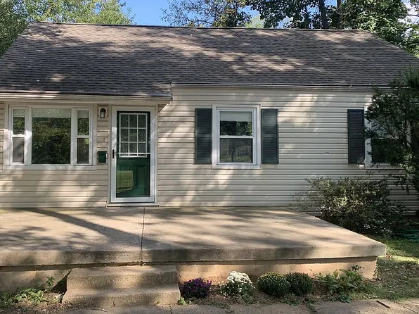 2016 Cherri Dr, Falls Church, VA 22043