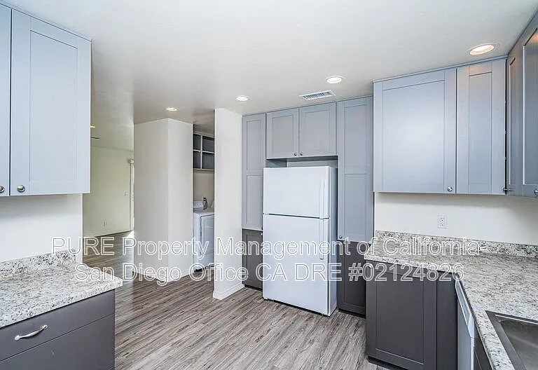2709 Elm Ave #B — Photo 8