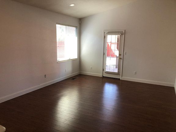 5th image of 4818 Vista Mountain Dr