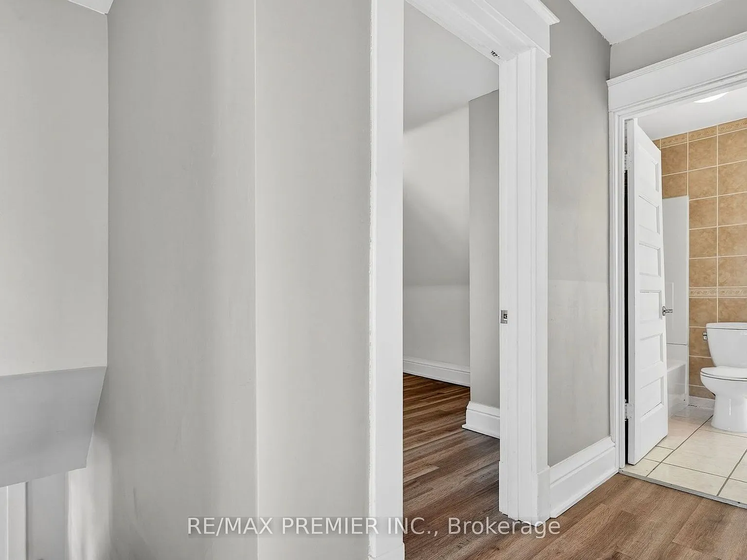 3 bed, $2,500 — Photo 3