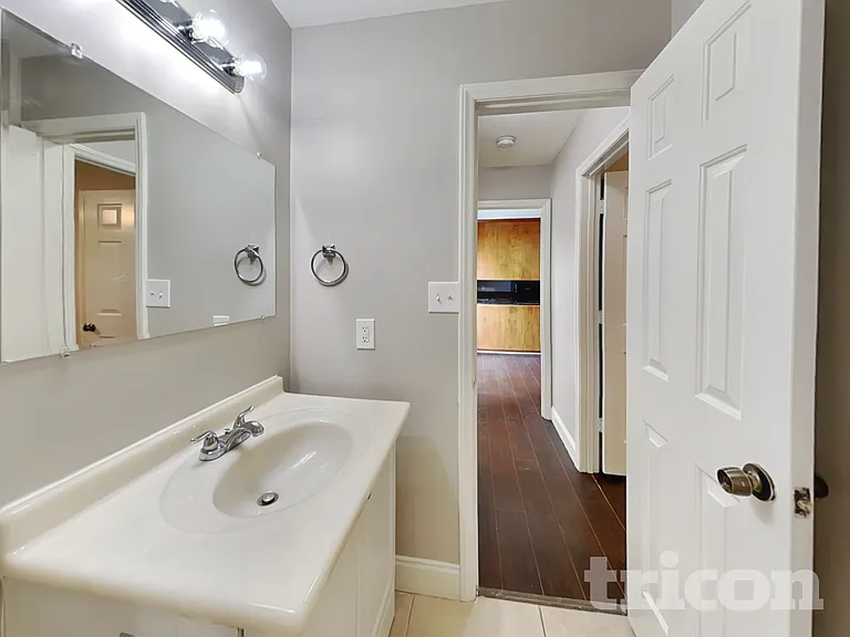 14011 Phillips Rd — Photo 9