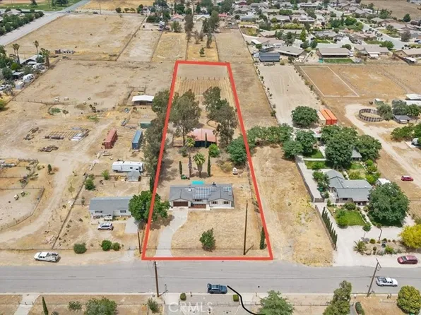 943 Wesley St, Banning, CA 92220