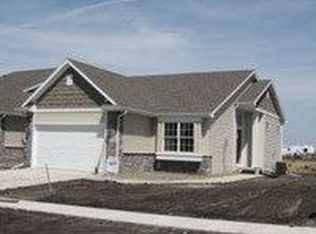 2833 Roxboro Dr, Ames, IA 50010