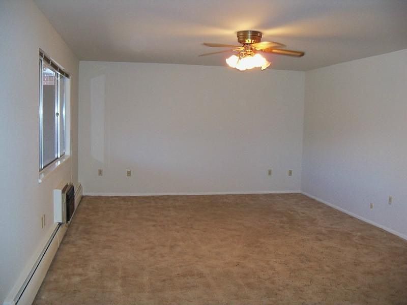 2nd image of 434 Valley Hi Cir APT D21