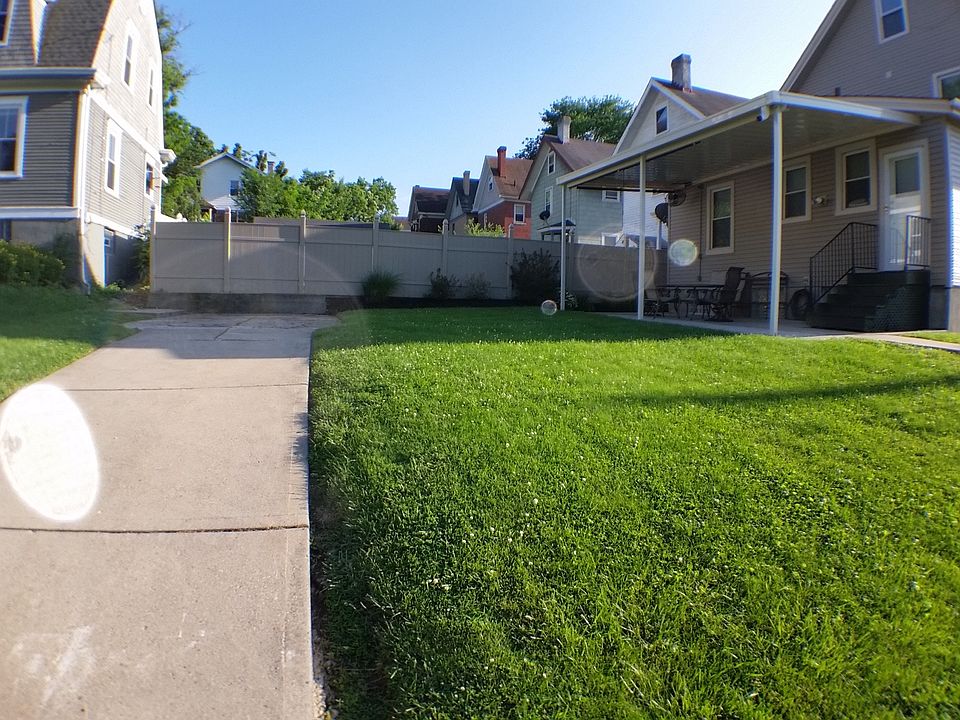 off street parking off Arbor ave