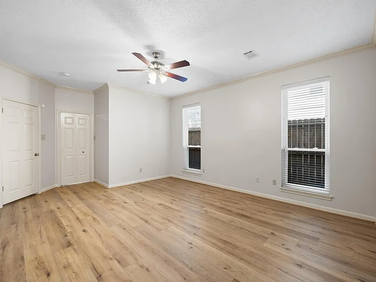 12119 Auburn Hills Dr — Photo 17
