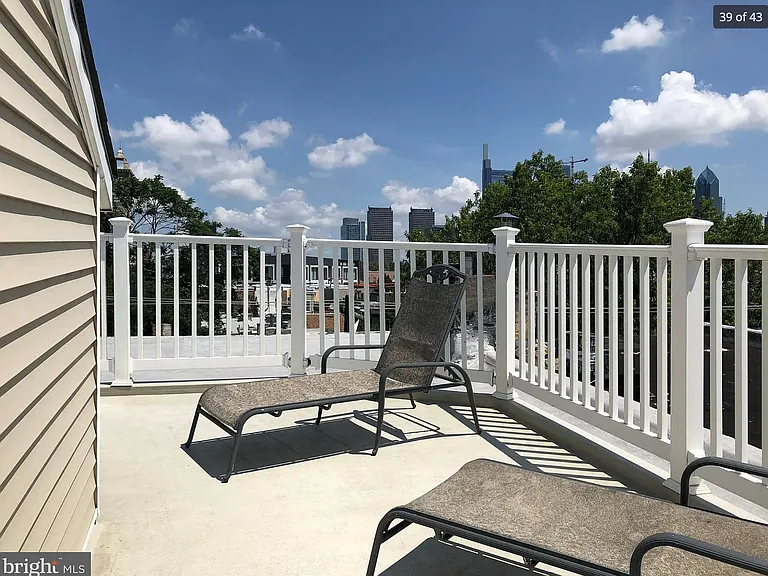 2312 Fitzwater St #B — Photo 19