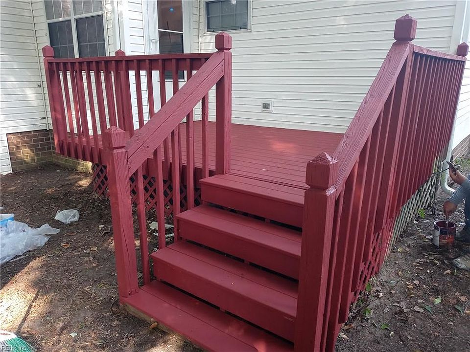 2nd image of 215 Widgeon Ct