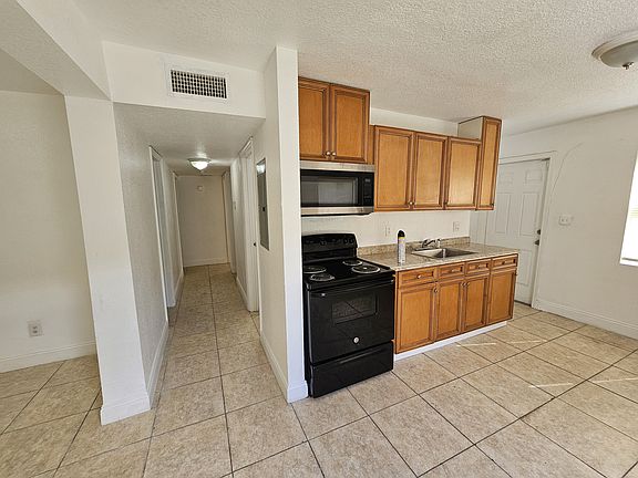 4th image of 2572 NW 14th Ct