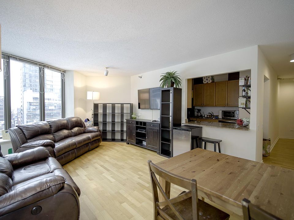 1st image of 400 N La Salle Dr #O611th
