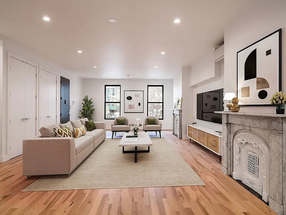 31 Orient Ave #PARLOR