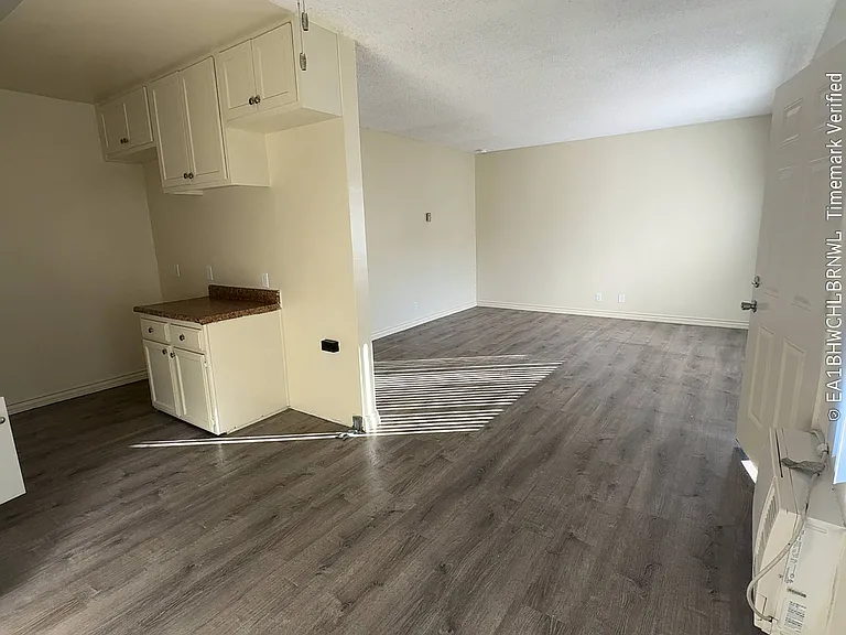 850 N Campus Ave #C — Photo 17