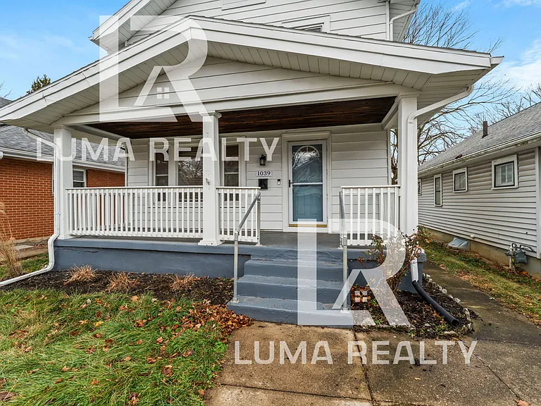 1039 Pritz Ave — Photo 2