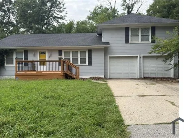 8040 Lydia Ave, Kansas City, MO 64131