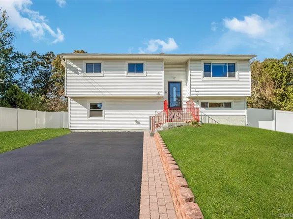 22 Bart Drive, Selden, NY 11784