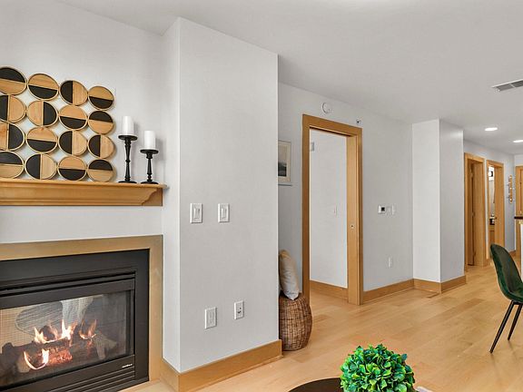 5th image of 333 W Mifflin St Unit 2090