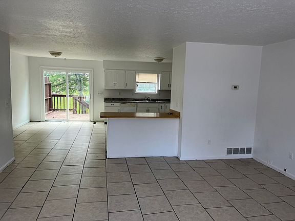 2nd image of 2706 Pioneer Ct