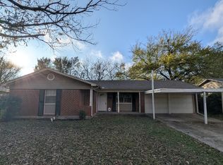 6324 Regal Rd, Forest Hill, TX 76119
