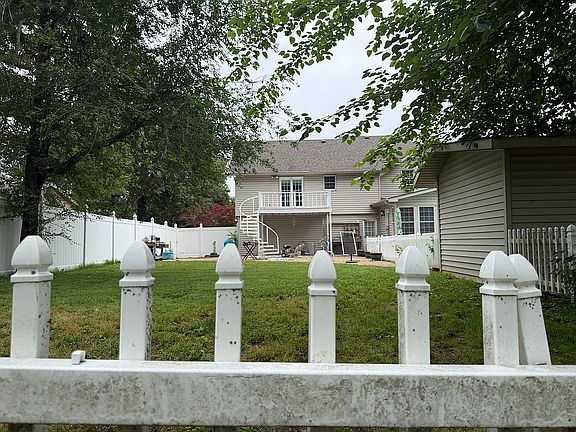 4th image of 447 Ingram Rd