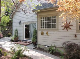 1417 Weeping Willow Ct, Grants Pass, OR 97527