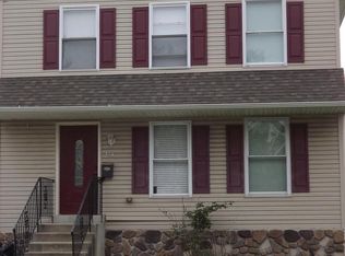 273 Woodcrest Rd, Woodlyn, PA 19094