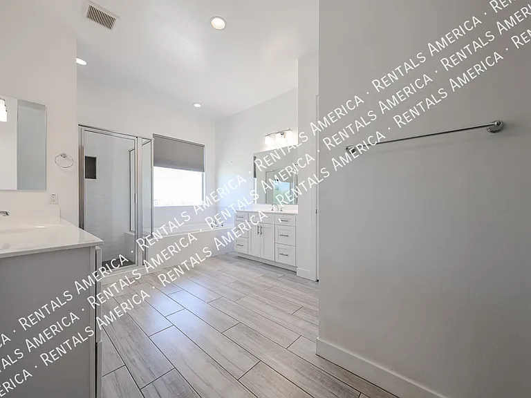 31219 N 136th Way — Photo 49