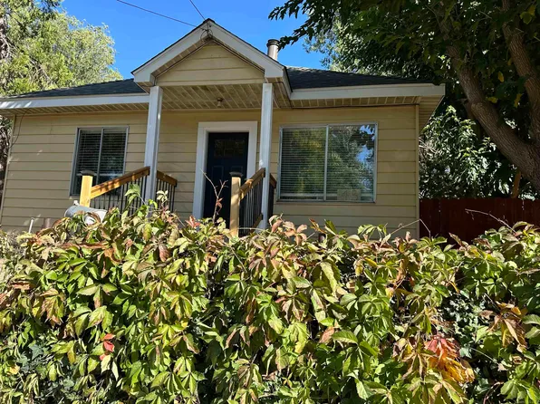 45 Foss St, Susanville, CA 96130