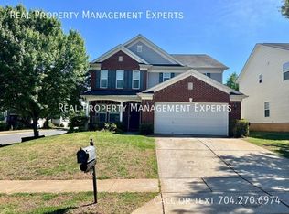 15750 Normans Landing Dr, Charlotte, NC 28273