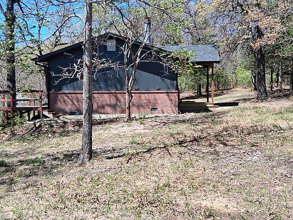 3rd image of 1029 Country Club Rd