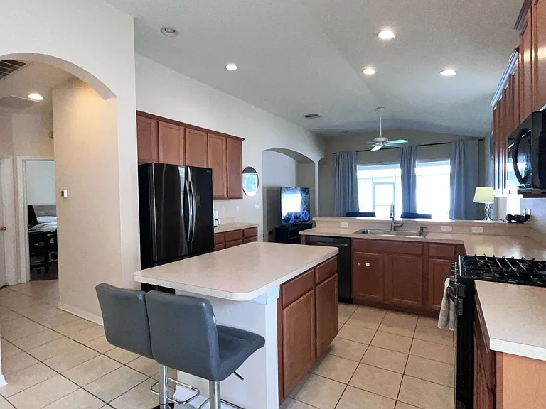 1207 Gentilly Ln — Photo 16