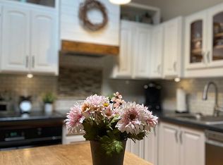 4 Finch Pl, Grantham, NH 03753