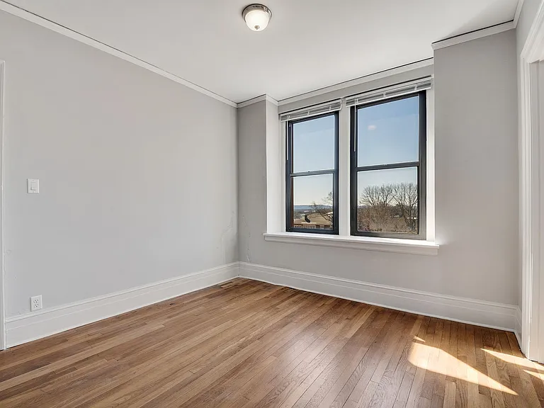 Fort Wood Apartments — Photo 71