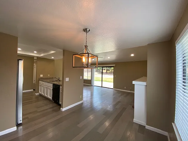 11412 Marwick Dr — Photo 11