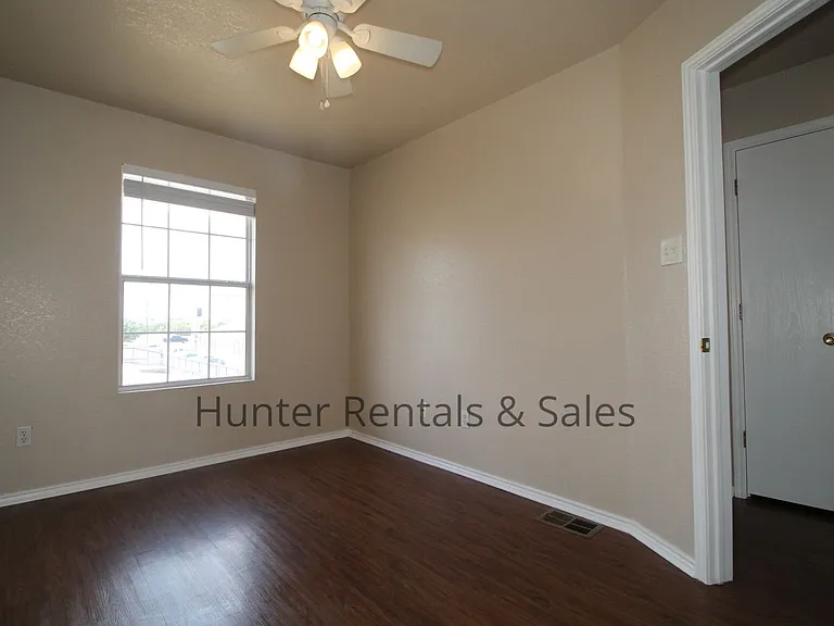 3904C Gus Dr — Photo 16