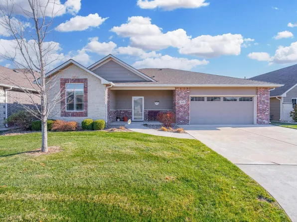 3610 N Siena Lakes Cir, Wichita, KS 67205
