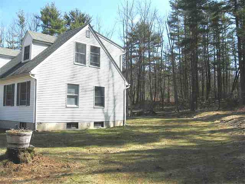 3rd image of 148 SHERWOOD ACRES Road