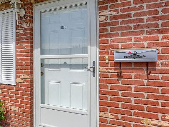 3rd image of 5109 Tulip St
