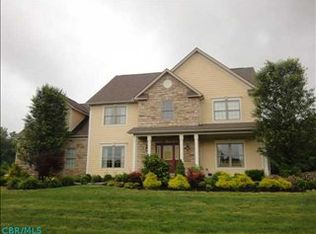 187 Stone Creek Dr, Granville, OH 43023