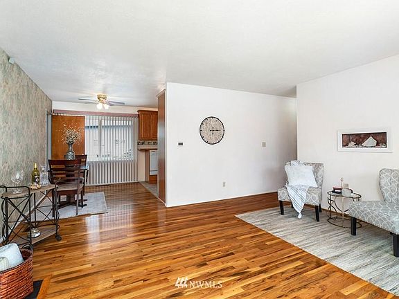 5th image of 8708 Lenox Ave SW