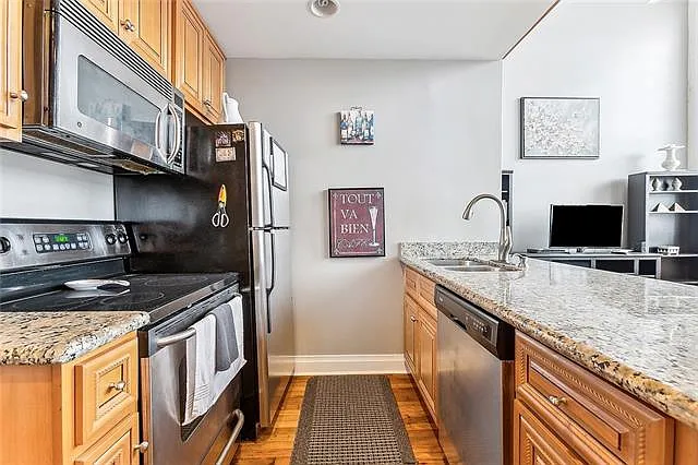 920 Poeyfarre St #303 — Photo 8
